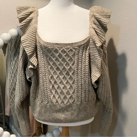 H&M Cream Chunky Knit Sweater - Picture 1 of 7